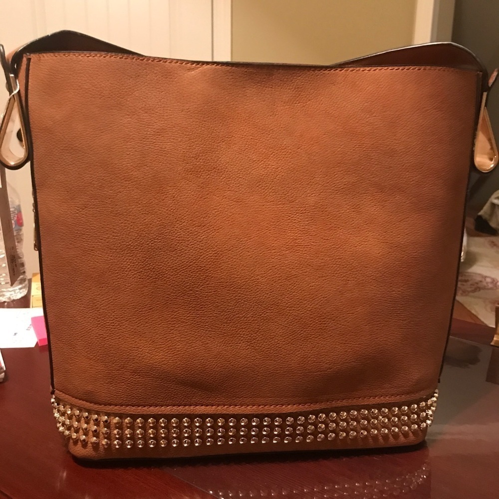 🟣🟣🌸Faux Leather Boutique Bag With Clutch